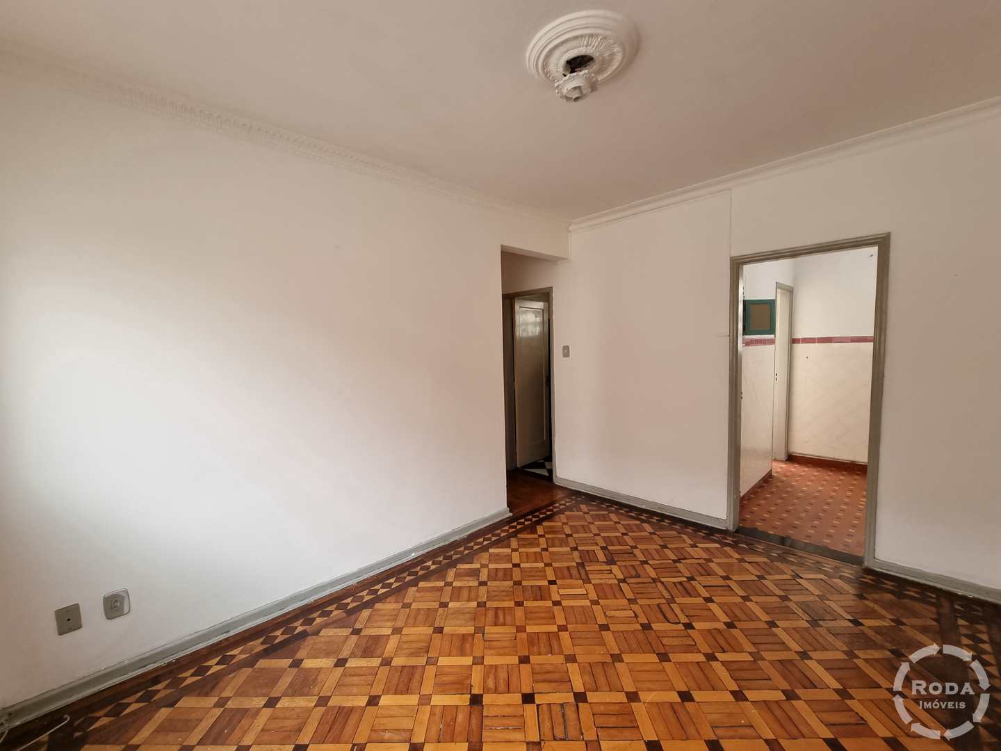 Apartamento à venda com 2 quartos, 70m² - Foto 4