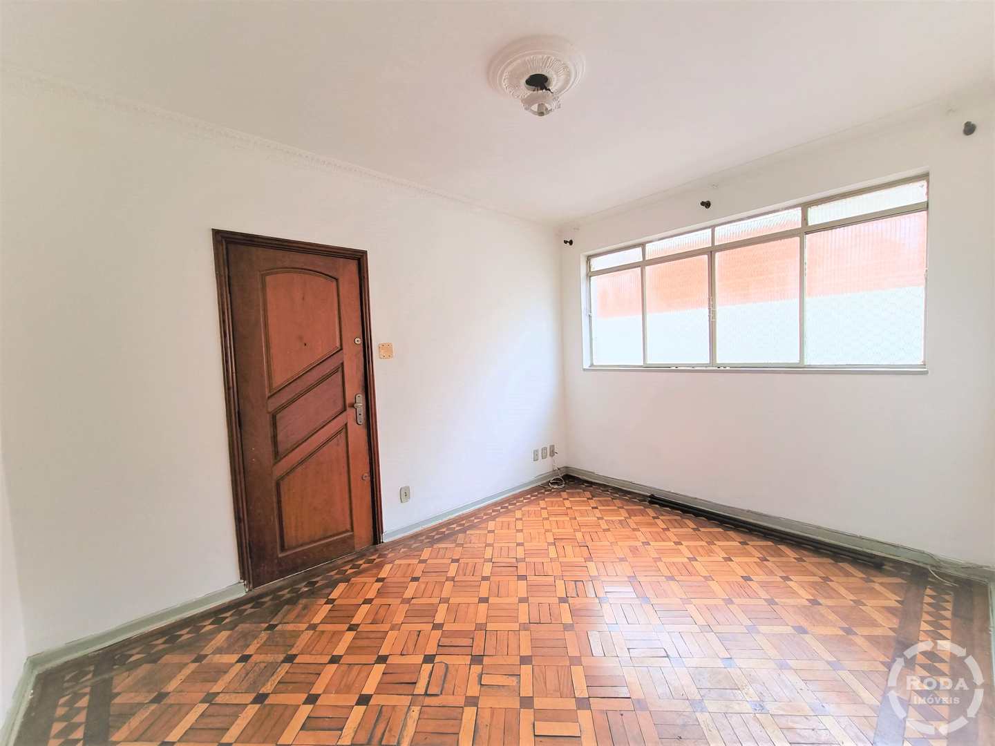 Apartamento à venda com 2 quartos, 70m² - Foto 1