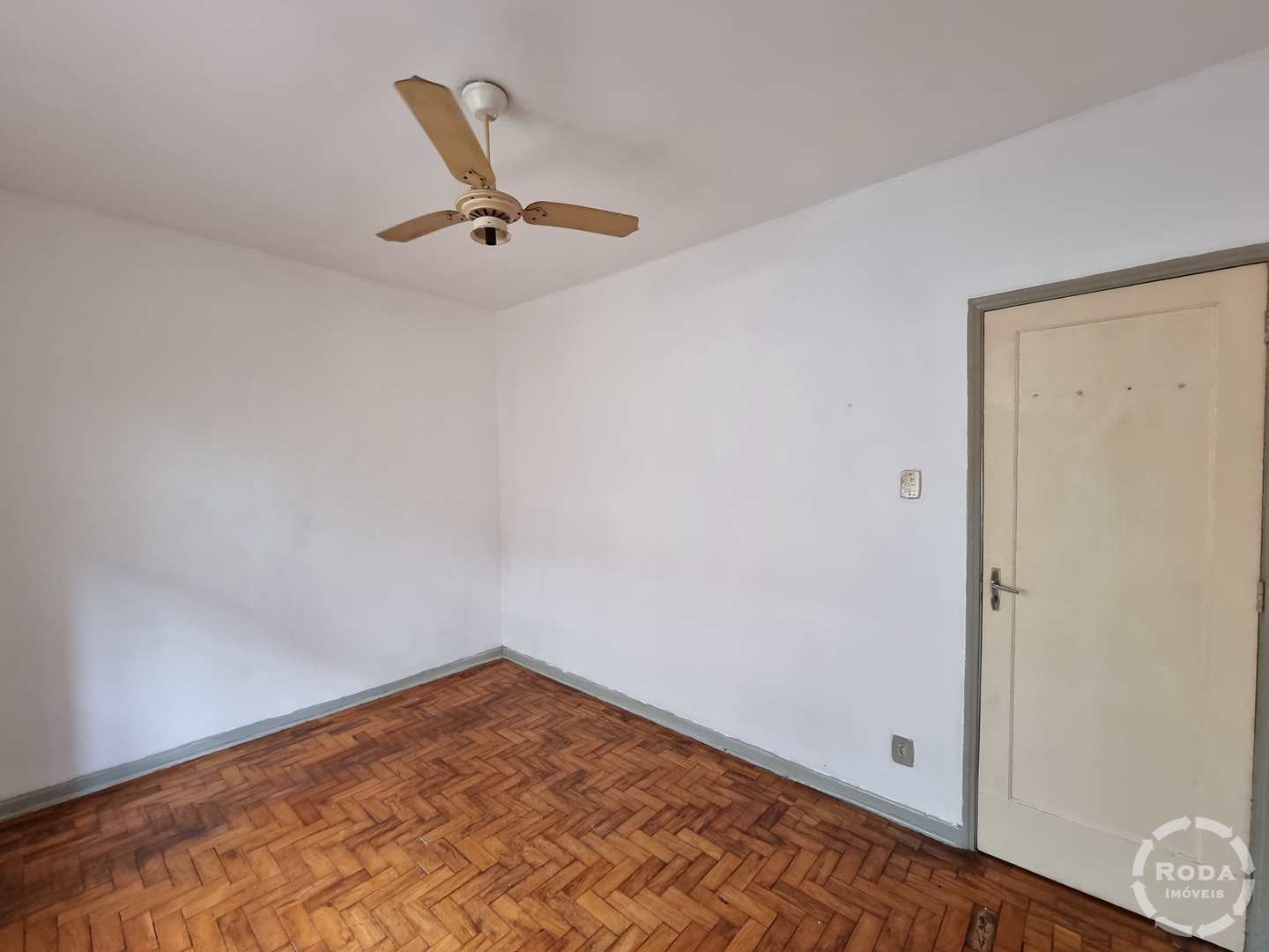 Apartamento à venda com 2 quartos, 70m² - Foto 5