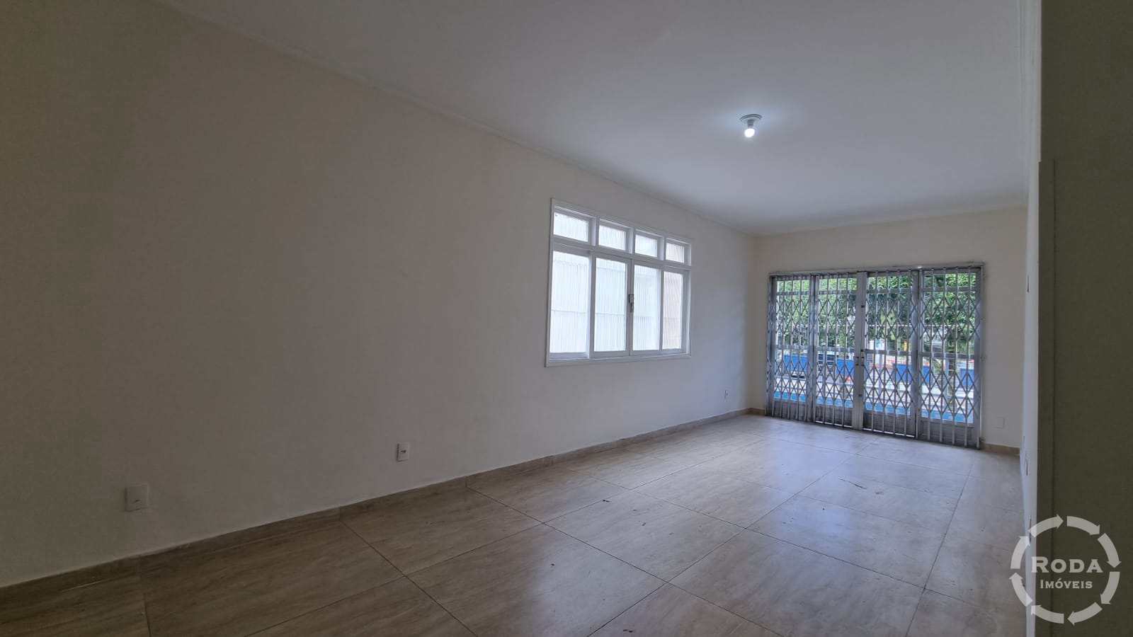 Apartamento à venda com 3 quartos, 165m² - Foto 3