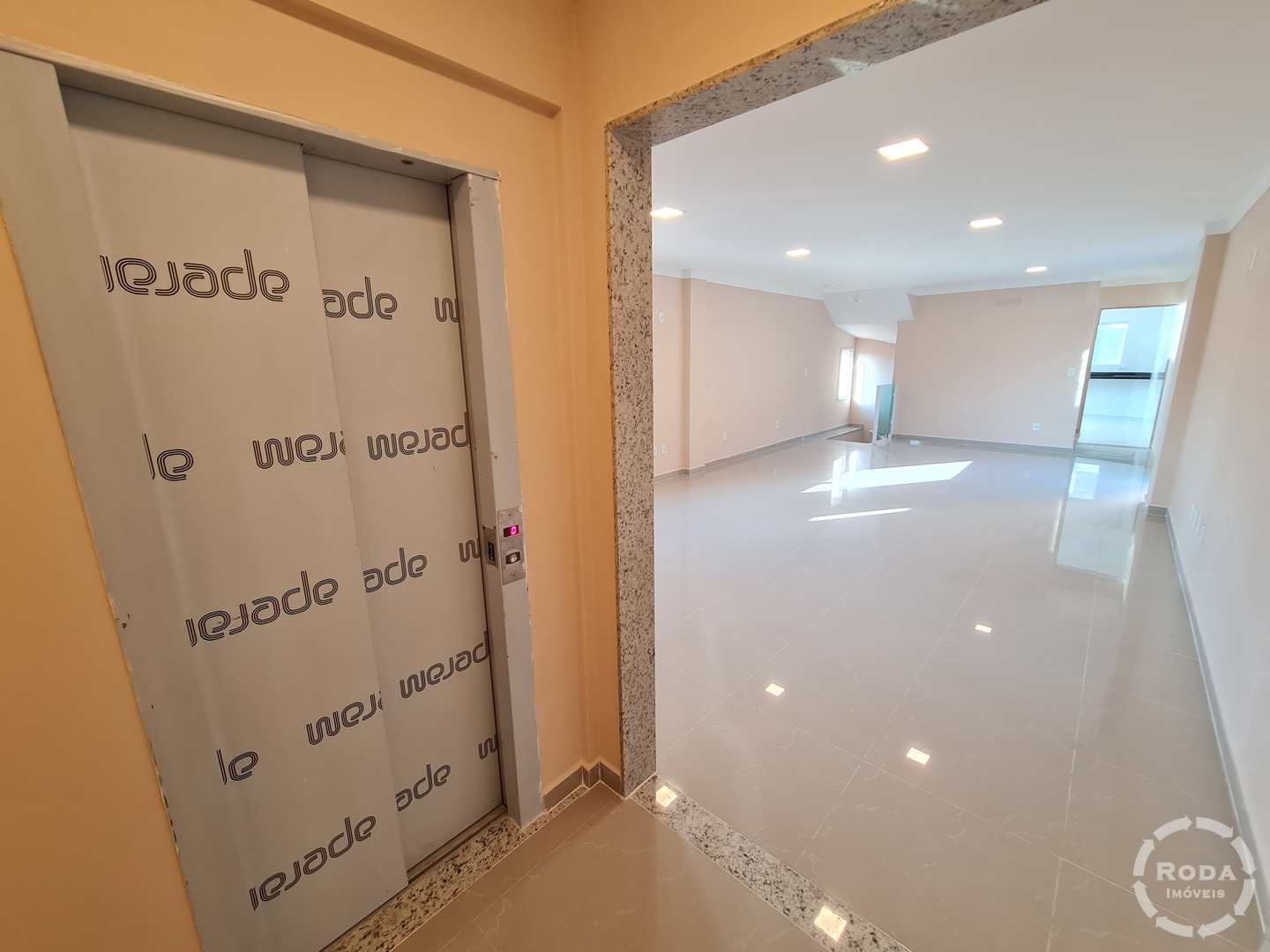 Casa à venda com 4 quartos, 360m² - Foto 25