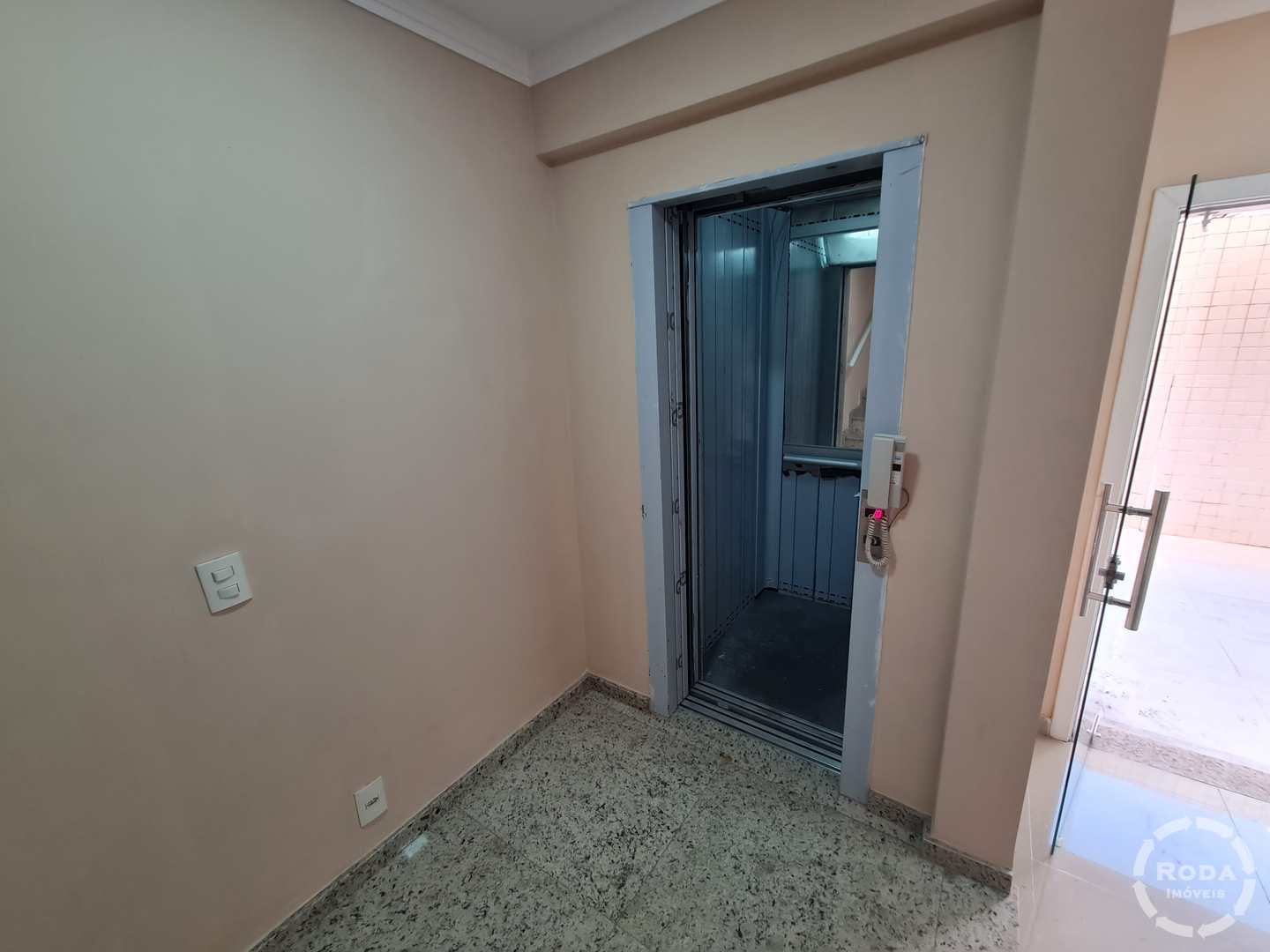 Casa à venda com 4 quartos, 360m² - Foto 11