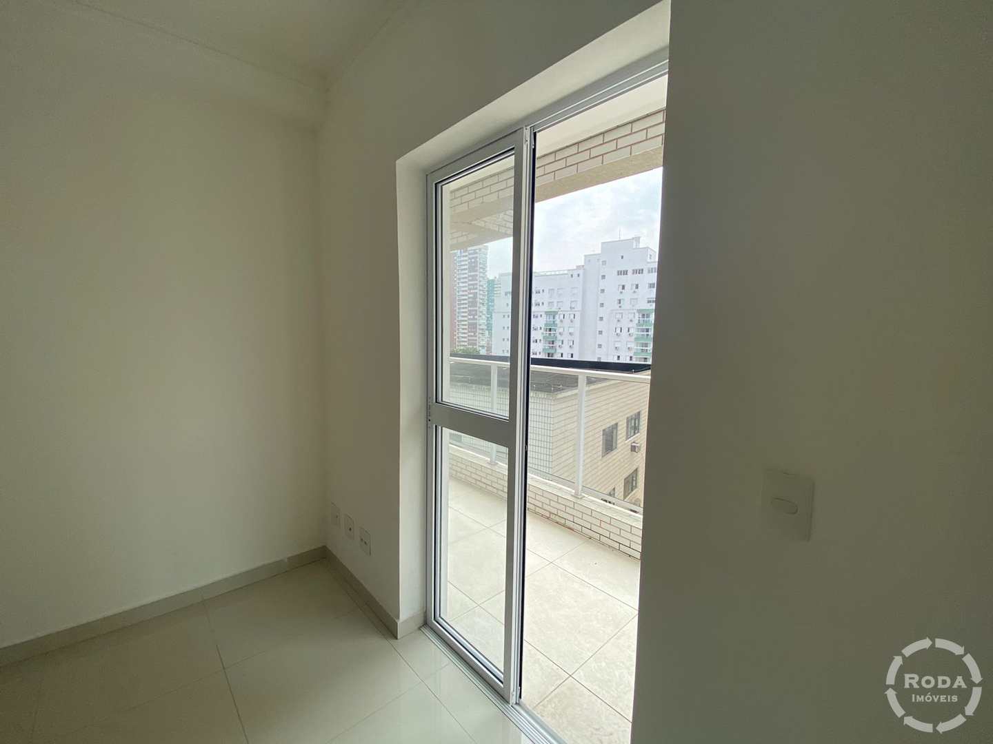 Apartamento à venda com 1 quarto, 70m² - Foto 9