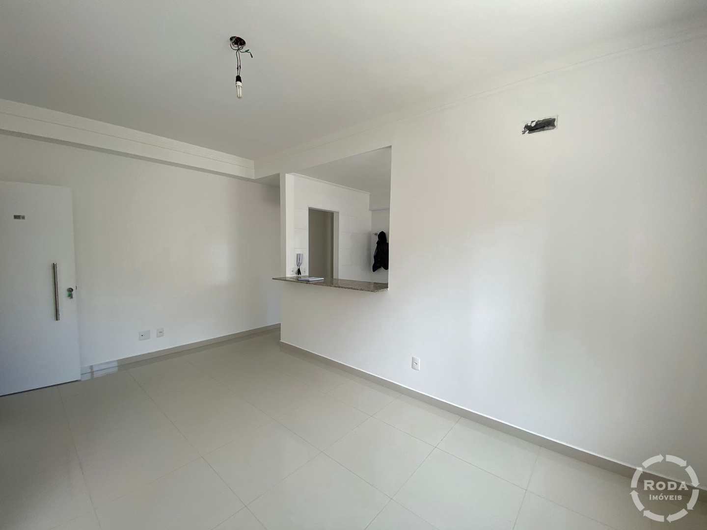 Apartamento à venda com 2 quartos, 69m² - Foto 2