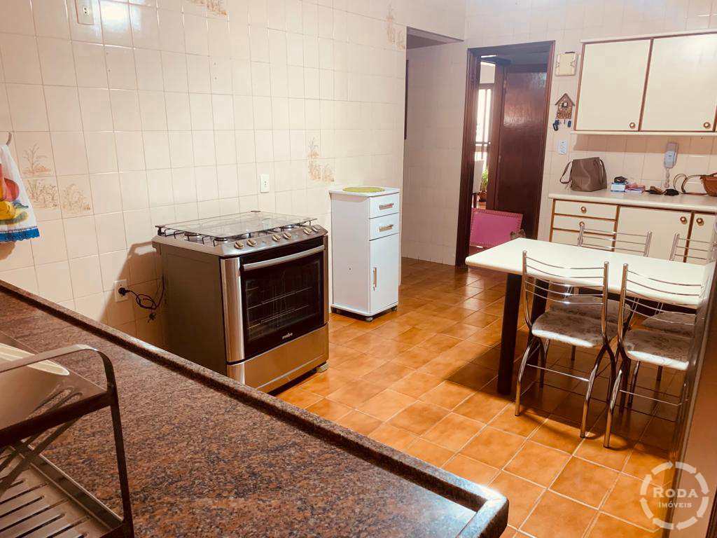 Apartamento à venda com 3 quartos, 140m² - Foto 8