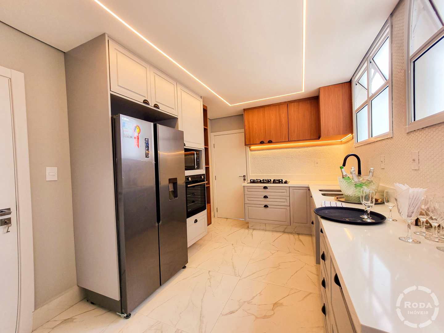 Apartamento à venda com 3 quartos, 240m² - Foto 31