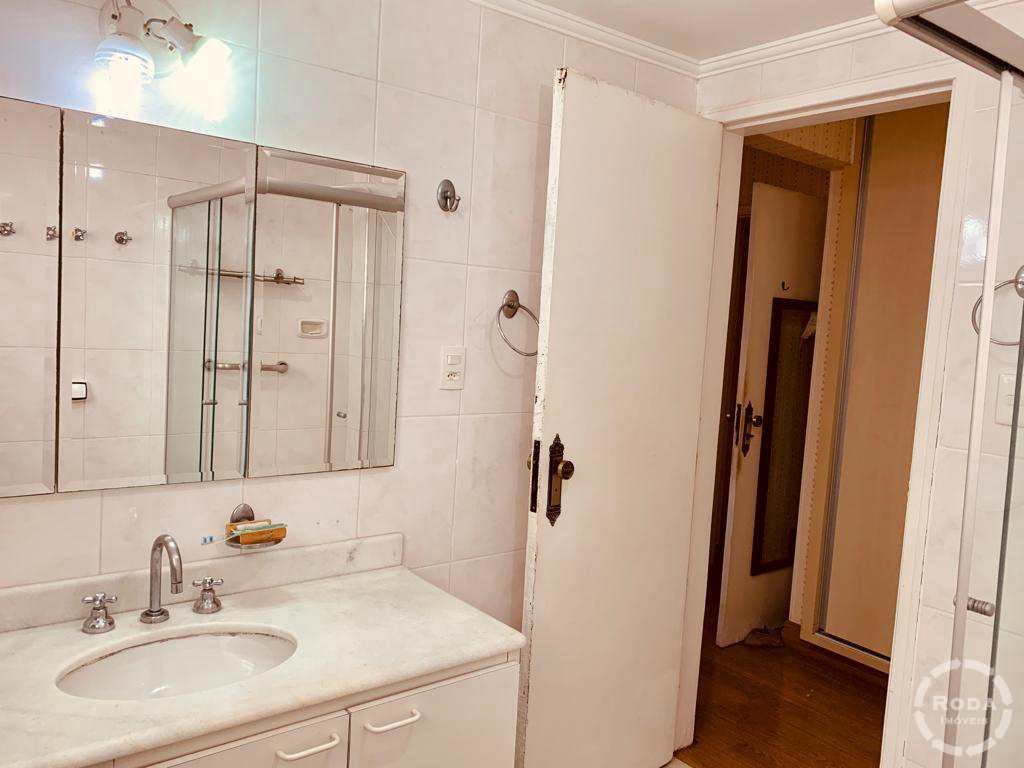 Apartamento à venda com 4 quartos, 223m² - Foto 15