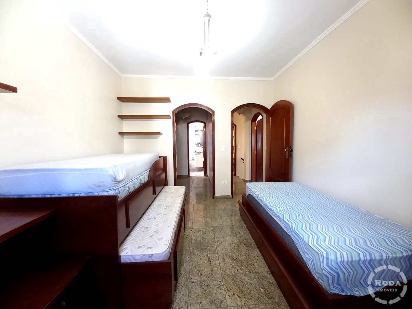 Casa à venda com 3 quartos, 215m² - Foto 11