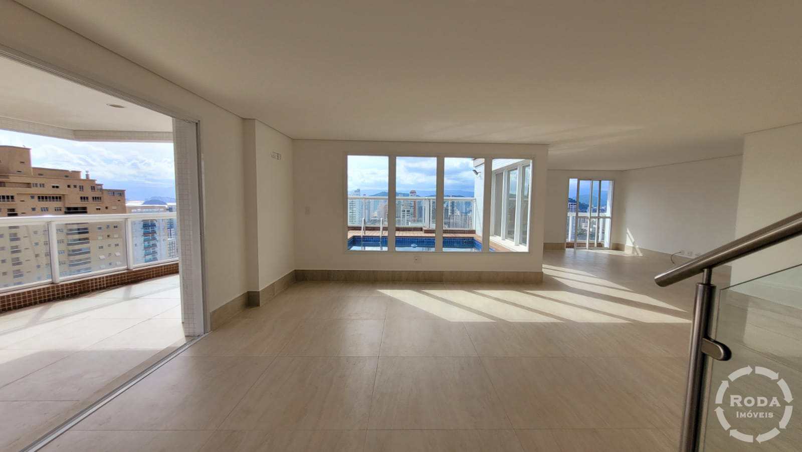 Cobertura à venda com 4 quartos, 298m² - Foto 2