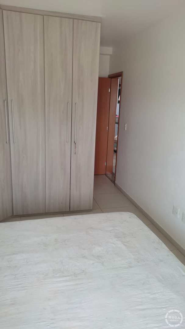 Apartamento à venda com 2 quartos, 75m² - Foto 3