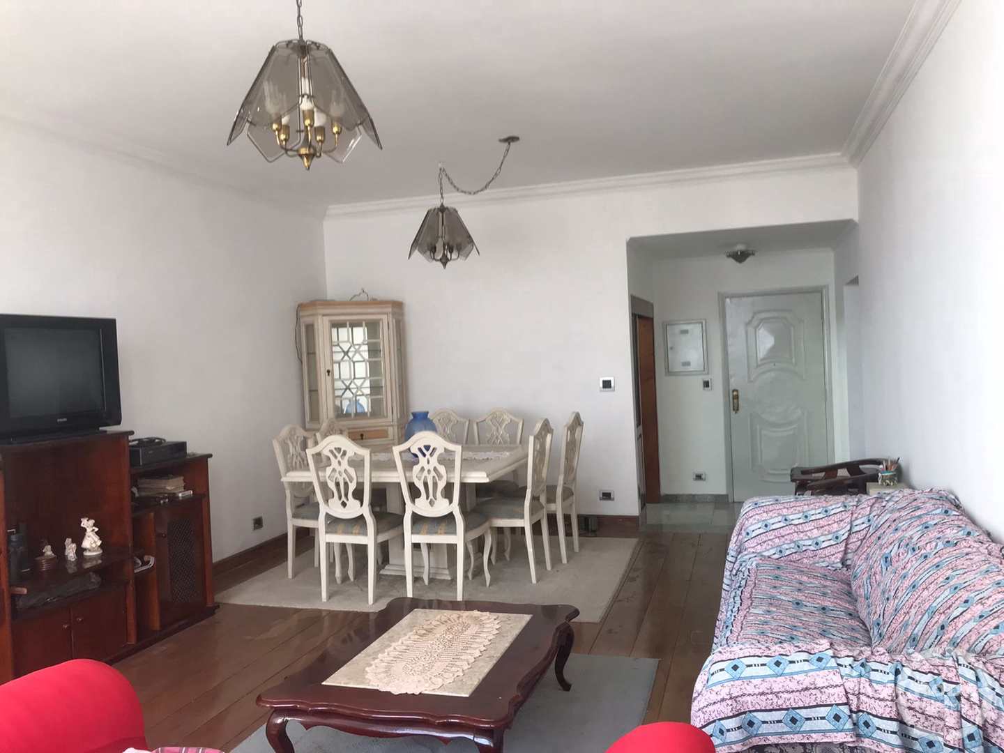 Apartamento à venda com 3 quartos, 207m² - Foto 2