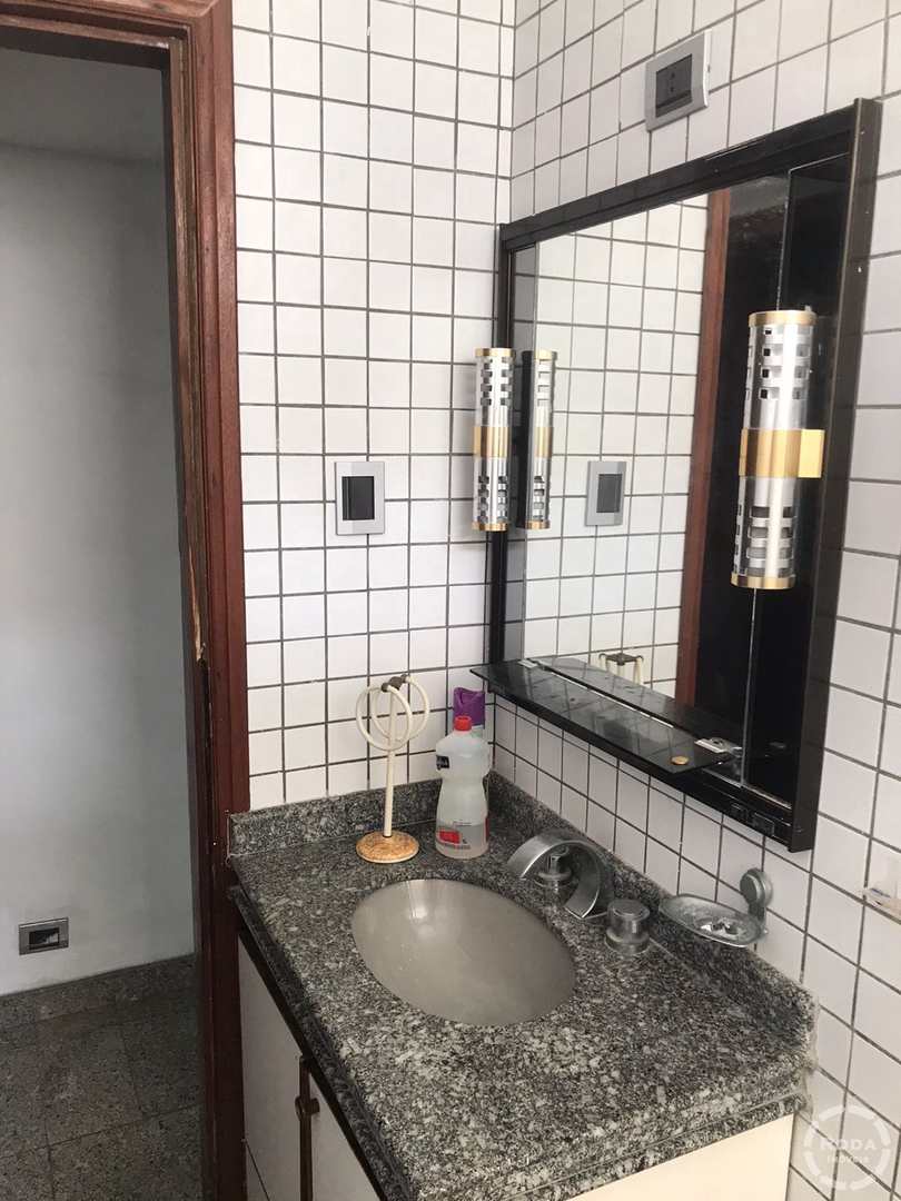 Apartamento à venda com 3 quartos, 207m² - Foto 28