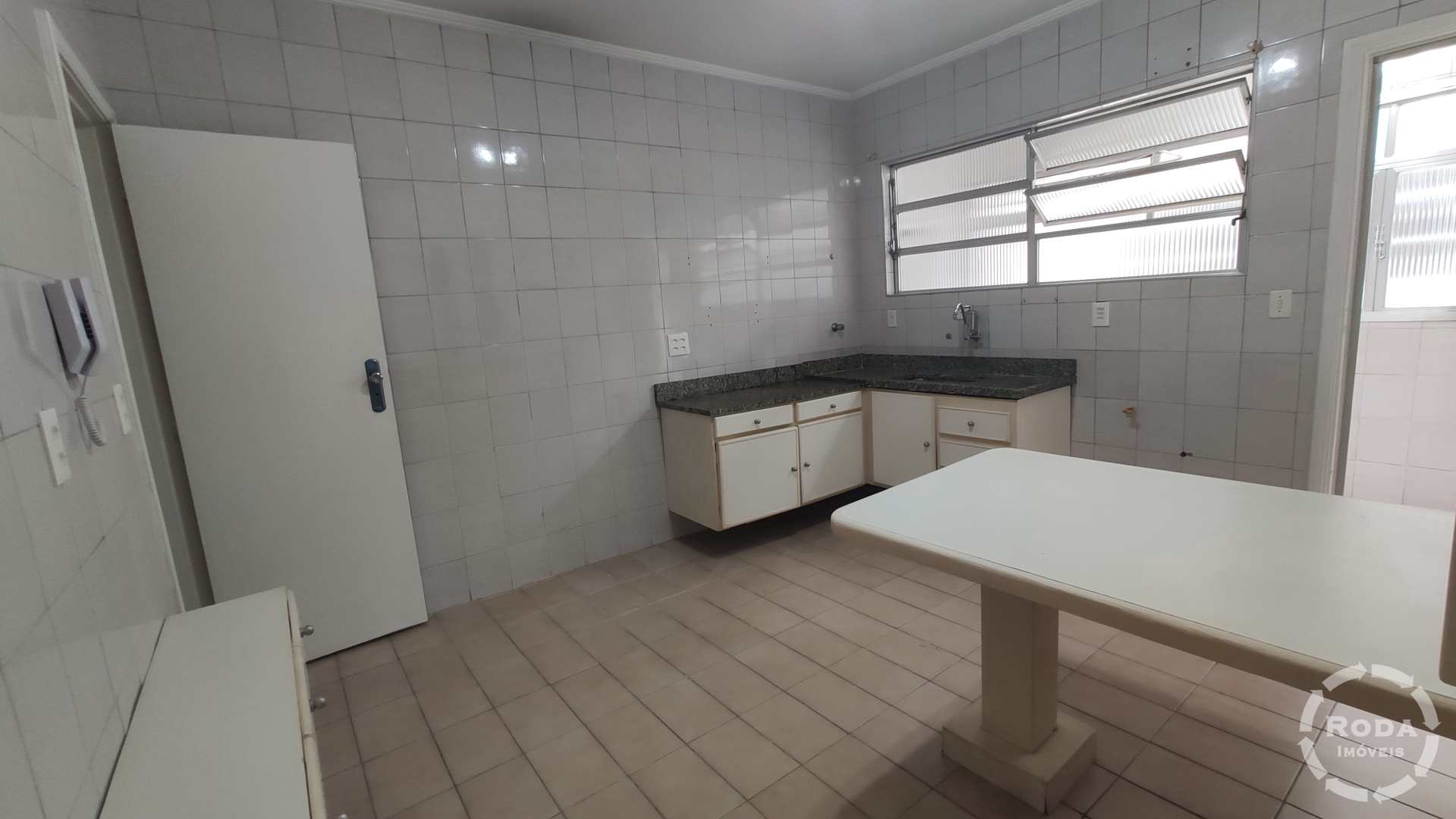 Apartamento à venda com 2 quartos, 100m² - Foto 13