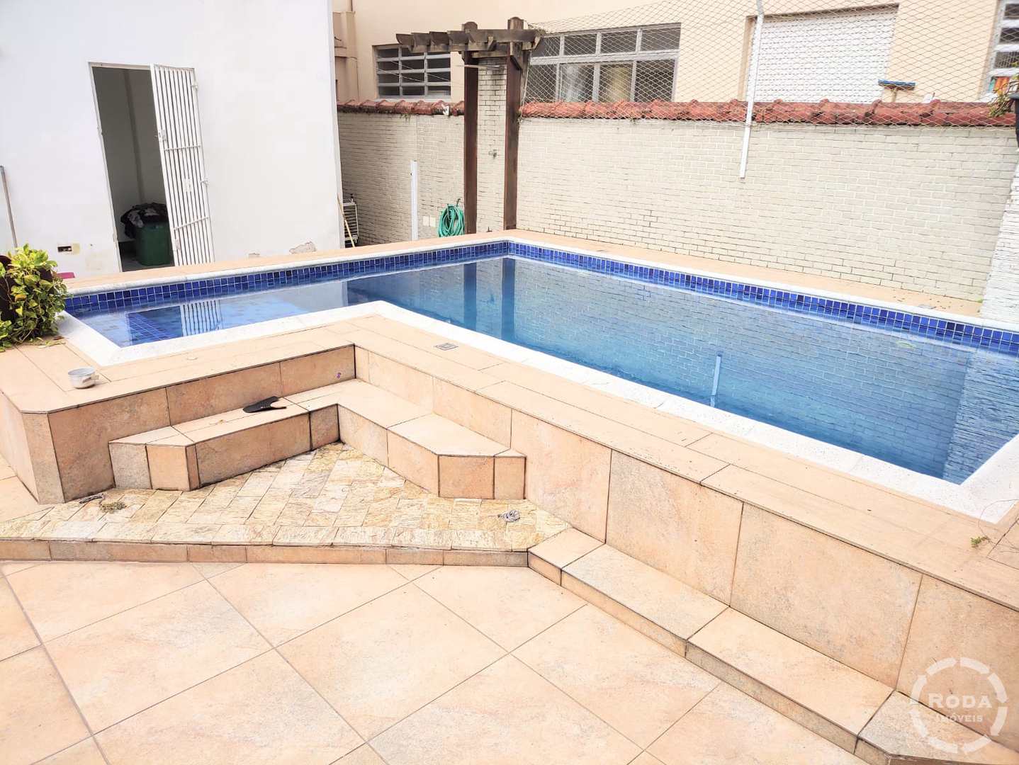 Sobrado à venda com 3 quartos, 176m² - Foto 1