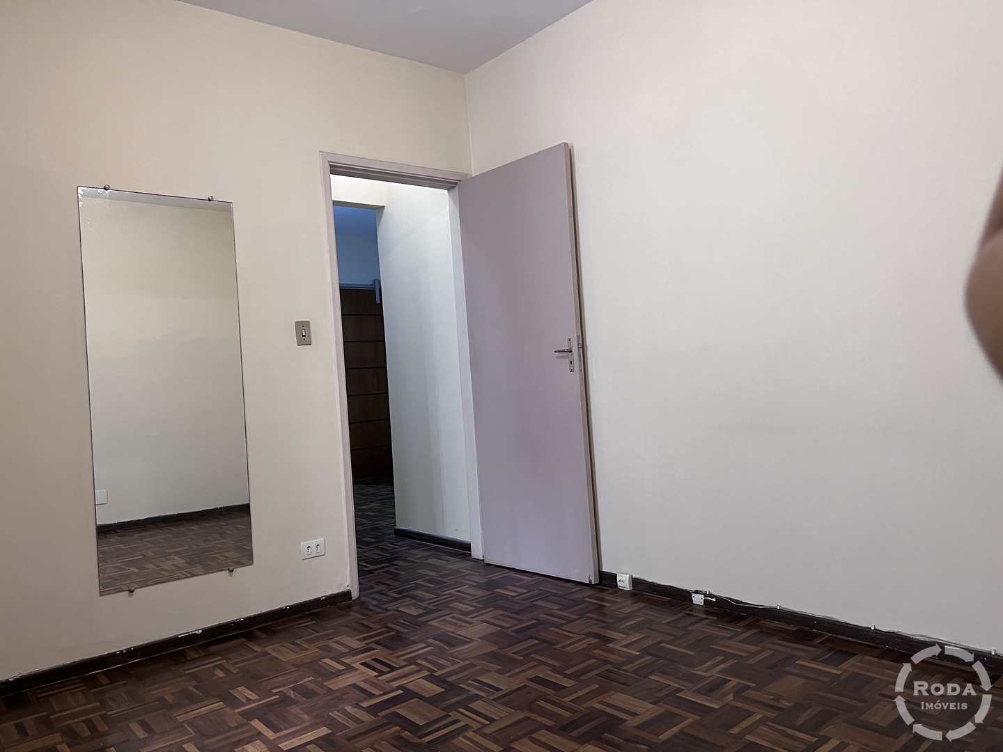 Apartamento à venda com 1 quarto, 60m² - Foto 3