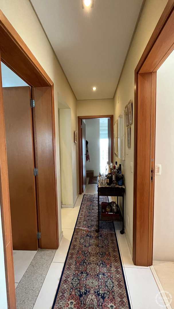 Apartamento à venda com 3 quartos, 141m² - Foto 19