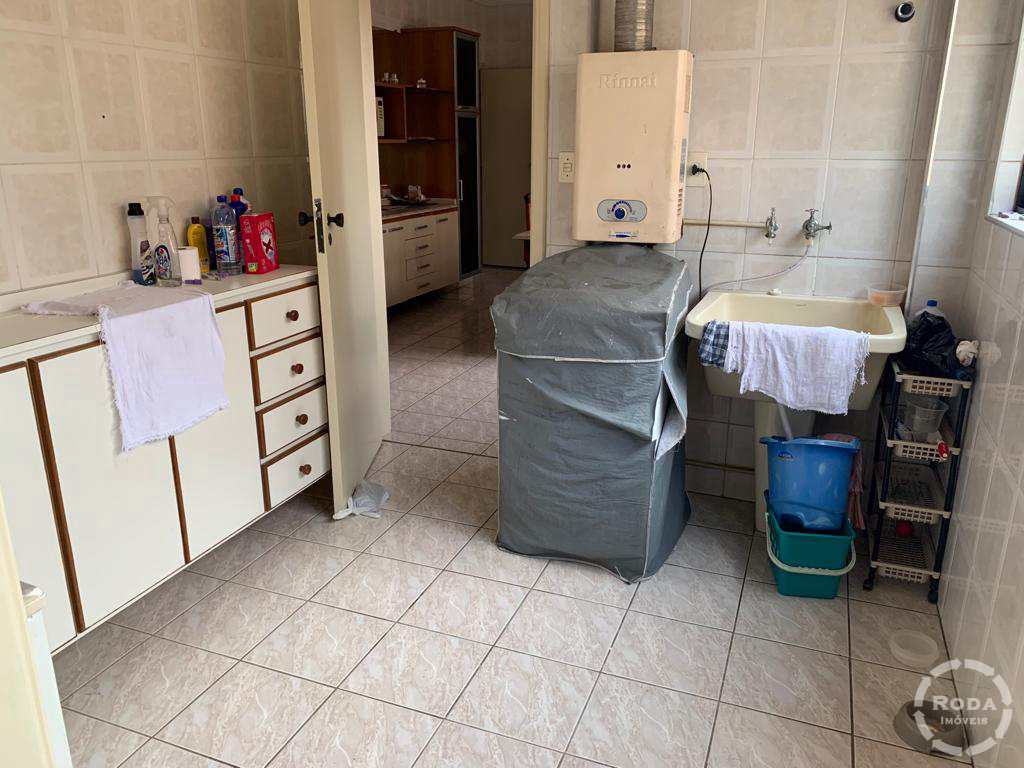 Apartamento à venda com 3 quartos, 176m² - Foto 9