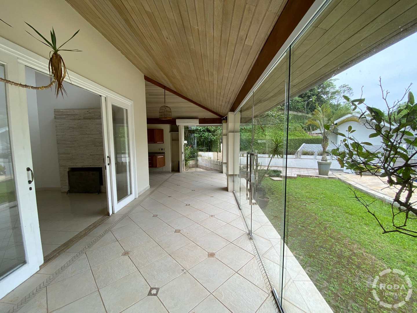 Casa à venda com 4 quartos, 1100m² - Foto 13