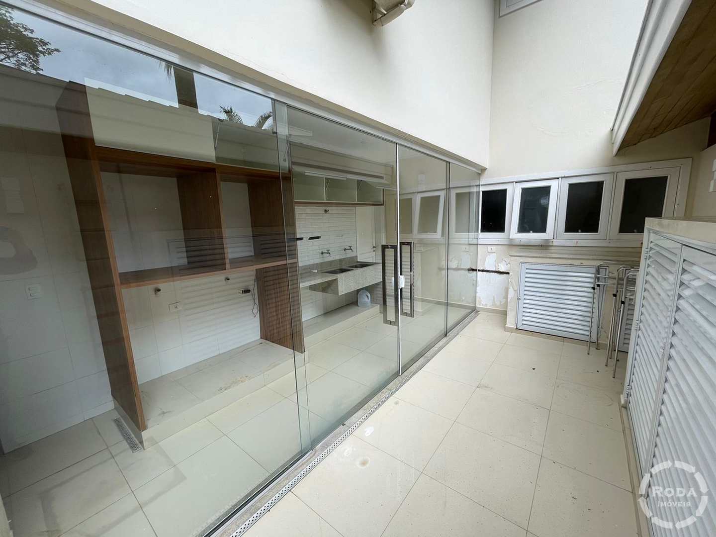 Casa à venda com 4 quartos, 1100m² - Foto 54