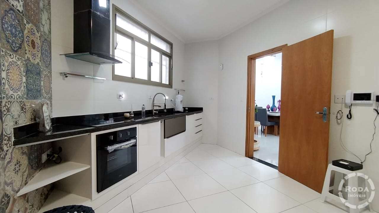 Casa de Condomínio à venda com 3 quartos, 180m² - Foto 4