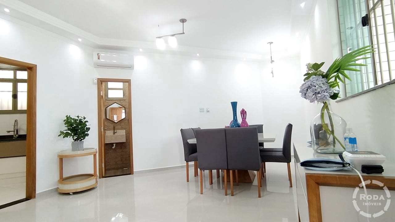 Casa de Condomínio à venda com 3 quartos, 180m² - Foto 2