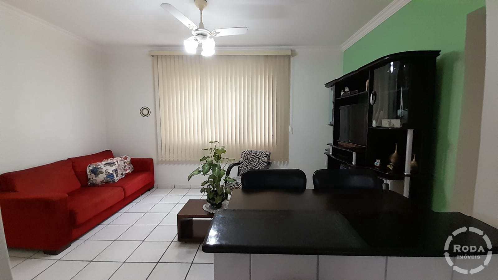 Apartamento à venda com 2 quartos, 77m² - Foto 3