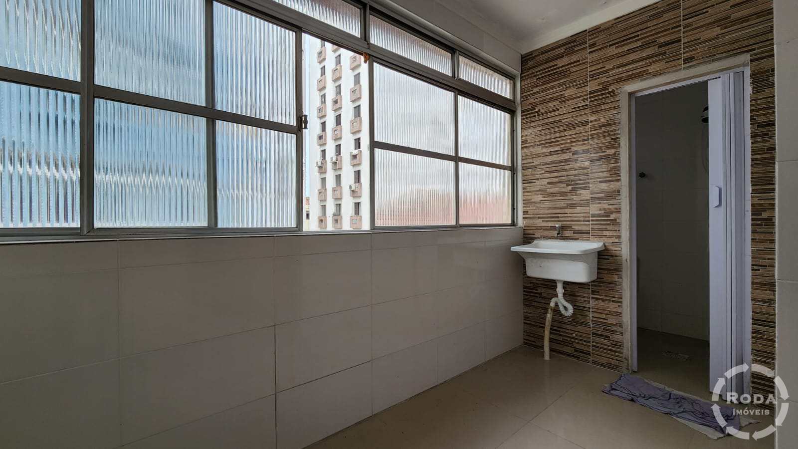 Apartamento à venda com 2 quartos, 100m² - Foto 11