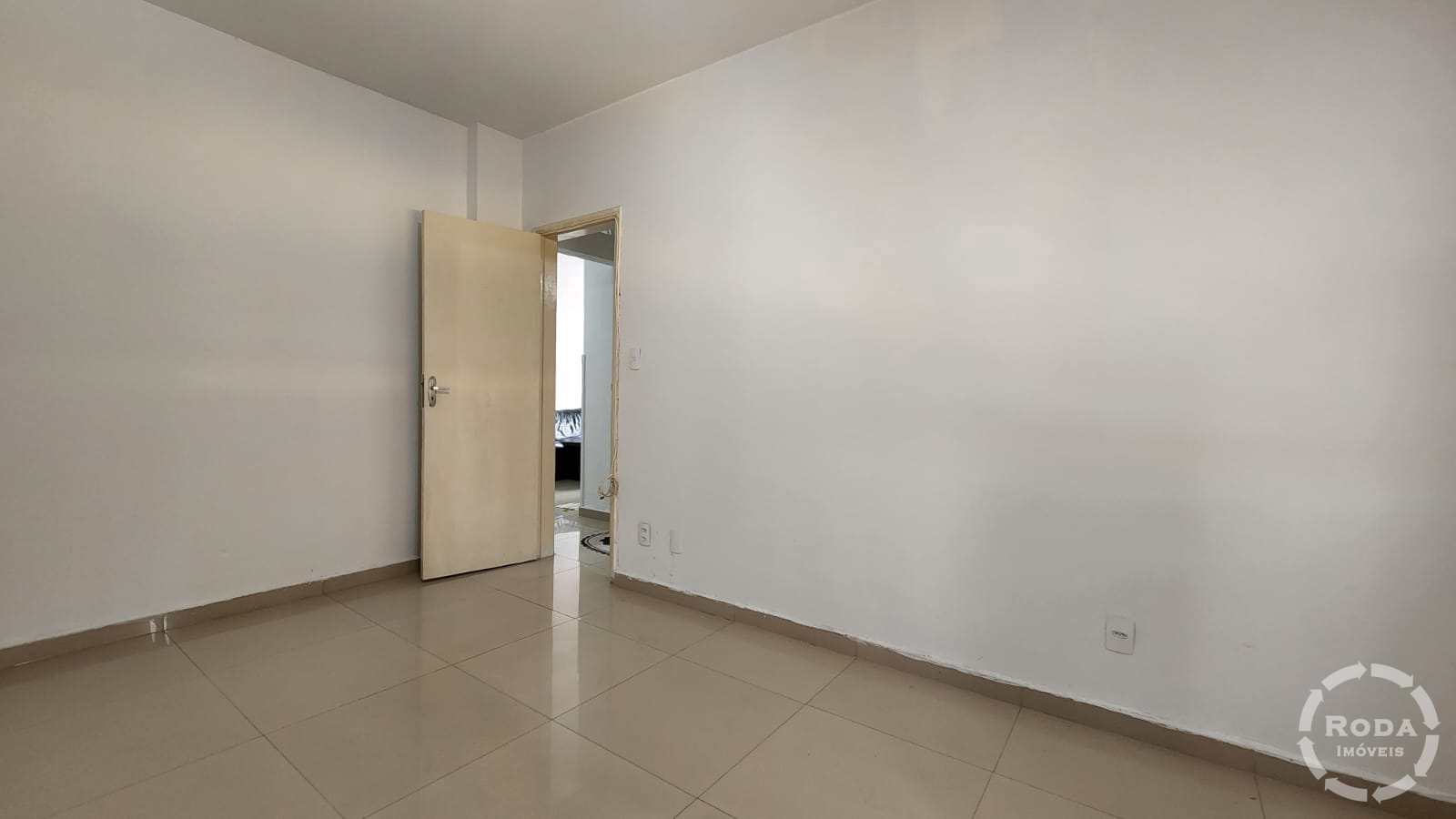 Apartamento à venda com 2 quartos, 100m² - Foto 5