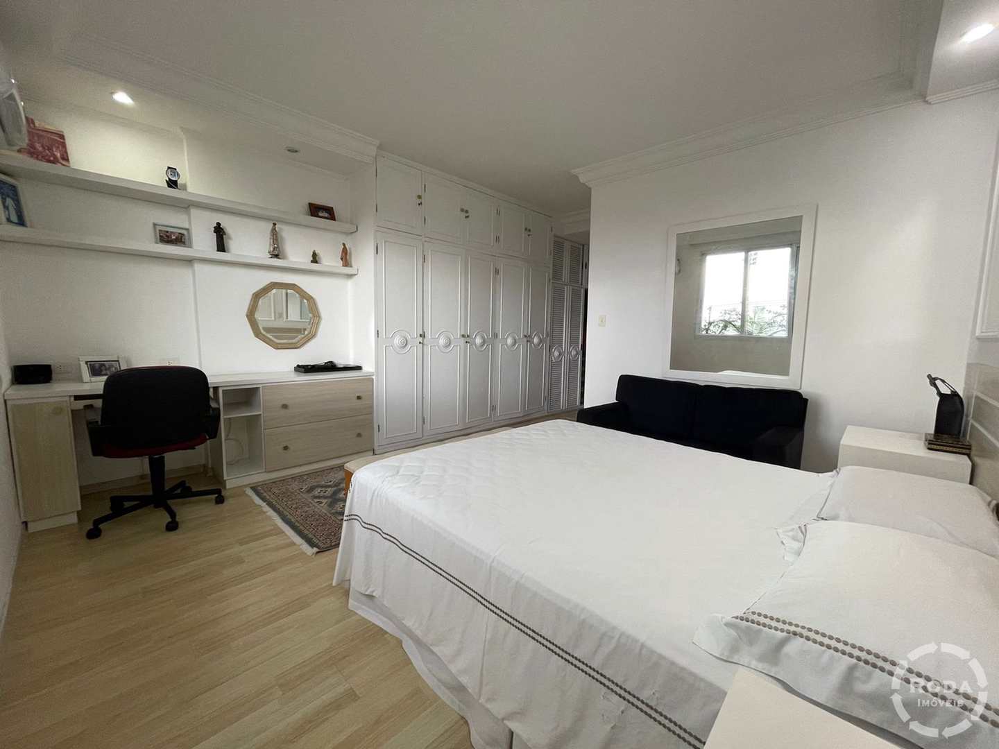 Apartamento à venda com 3 quartos, 210m² - Foto 12