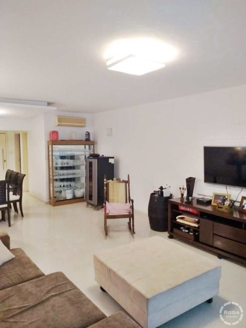 Apartamento à venda com 3 quartos, 216m² - Foto 3