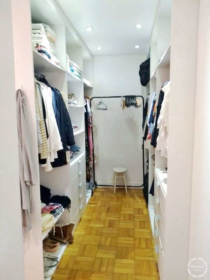 Apartamento à venda com 3 quartos, 216m² - Foto 12