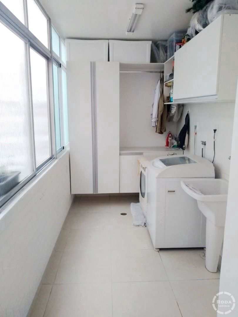 Apartamento à venda com 3 quartos, 216m² - Foto 7