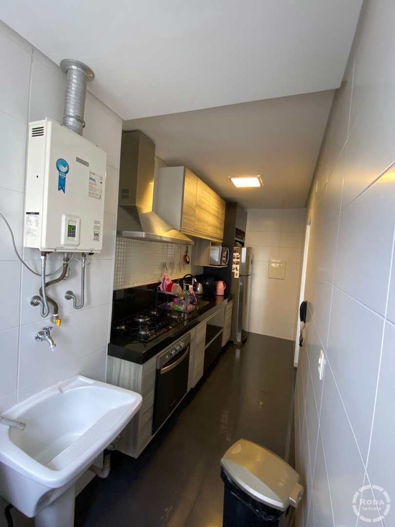 Apartamento à venda com 2 quartos, 64m² - Foto 11