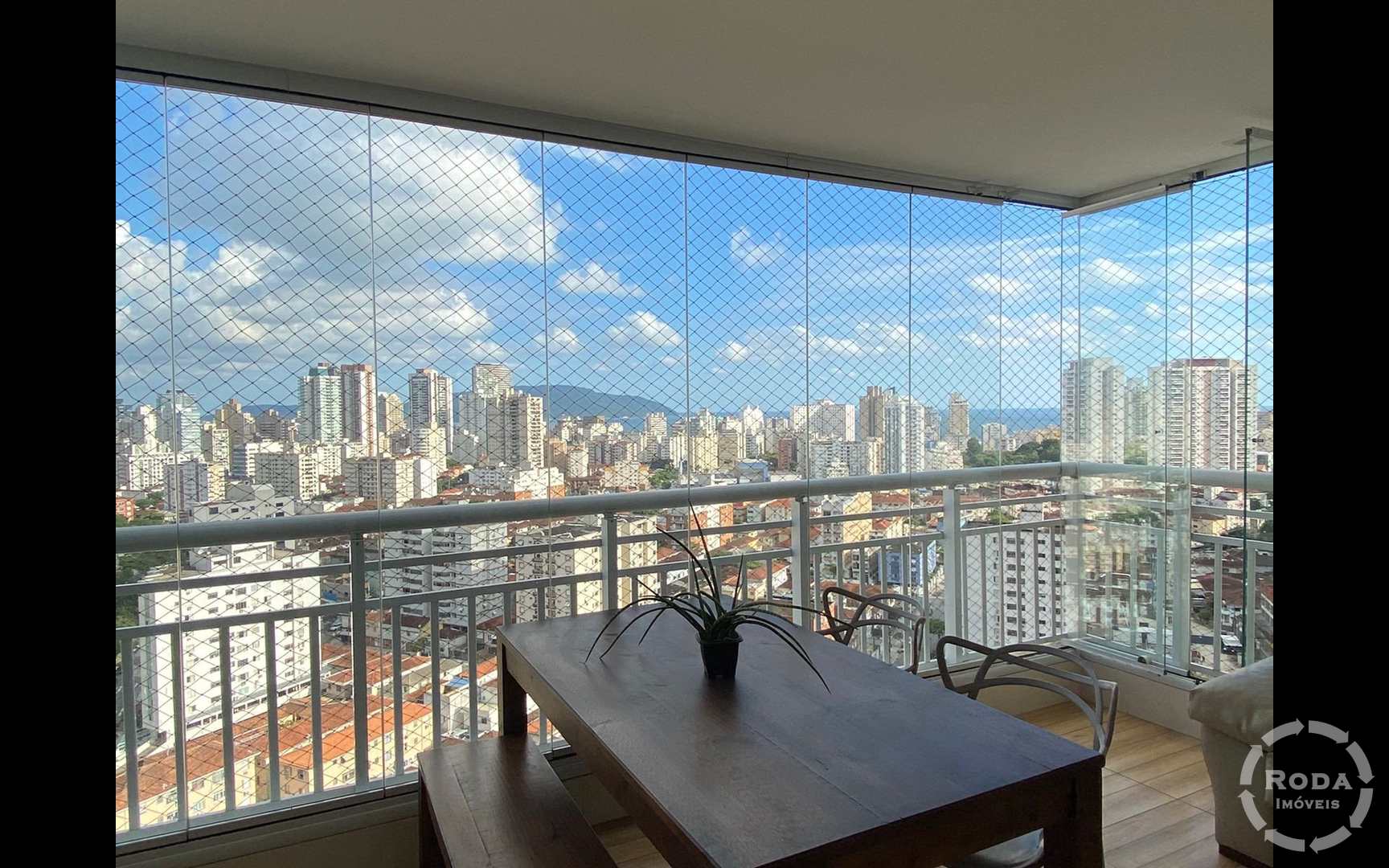 Apartamento à venda com 3 quartos, 150m² - Foto 1