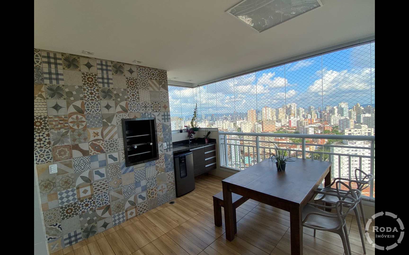 Apartamento à venda com 3 quartos, 150m² - Foto 3