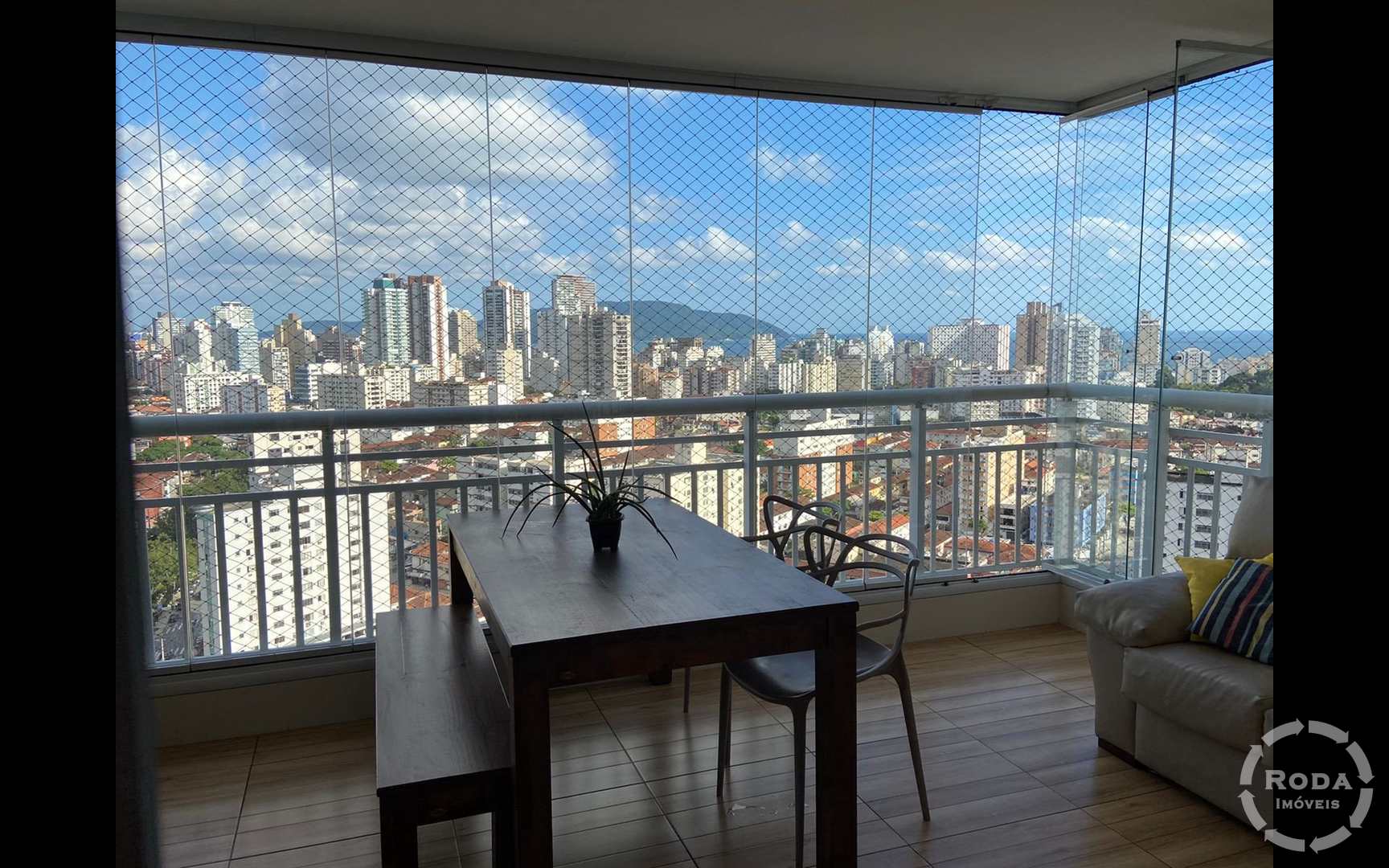 Apartamento à venda com 3 quartos, 150m² - Foto 2