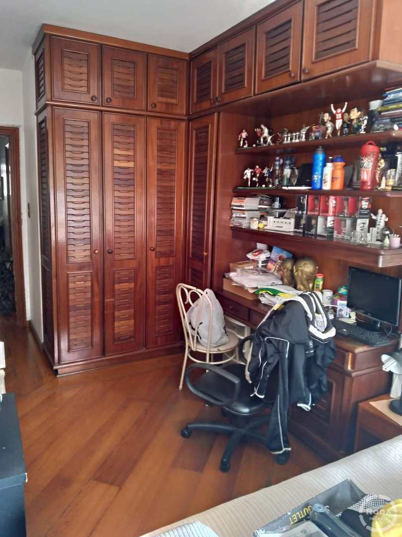 Apartamento à venda com 3 quartos, 150m² - Foto 4