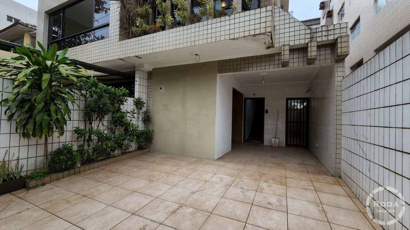 Casa à venda com 5 quartos, 500m² - Foto 1