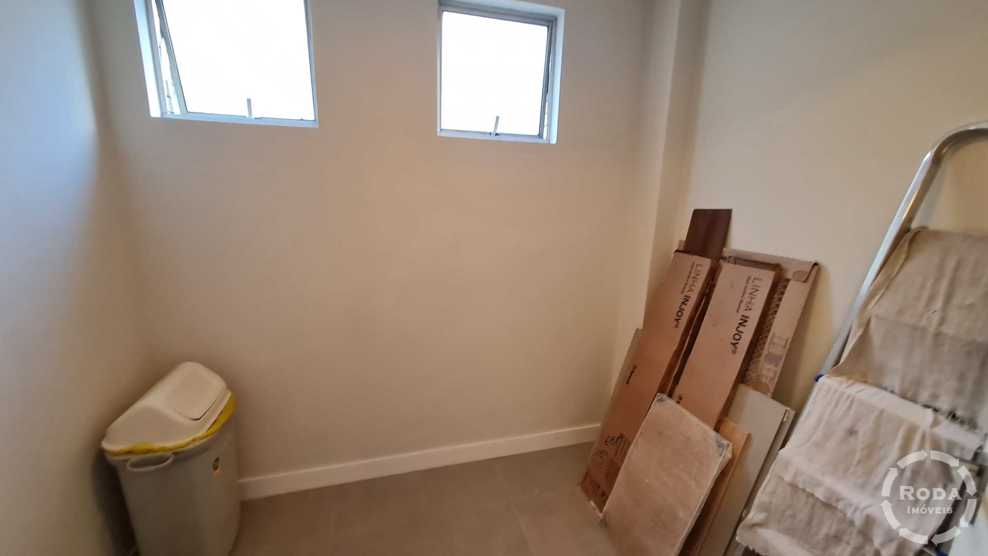 Apartamento à venda com 3 quartos, 223m² - Foto 12