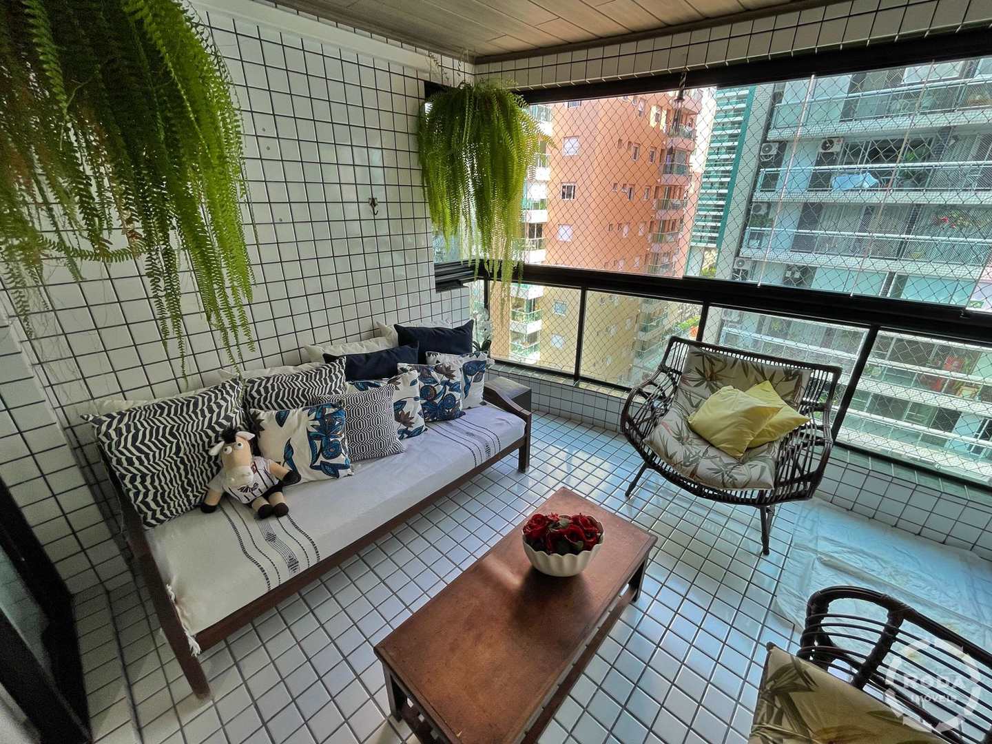 Apartamento à venda com 3 quartos, 134m² - Foto 3