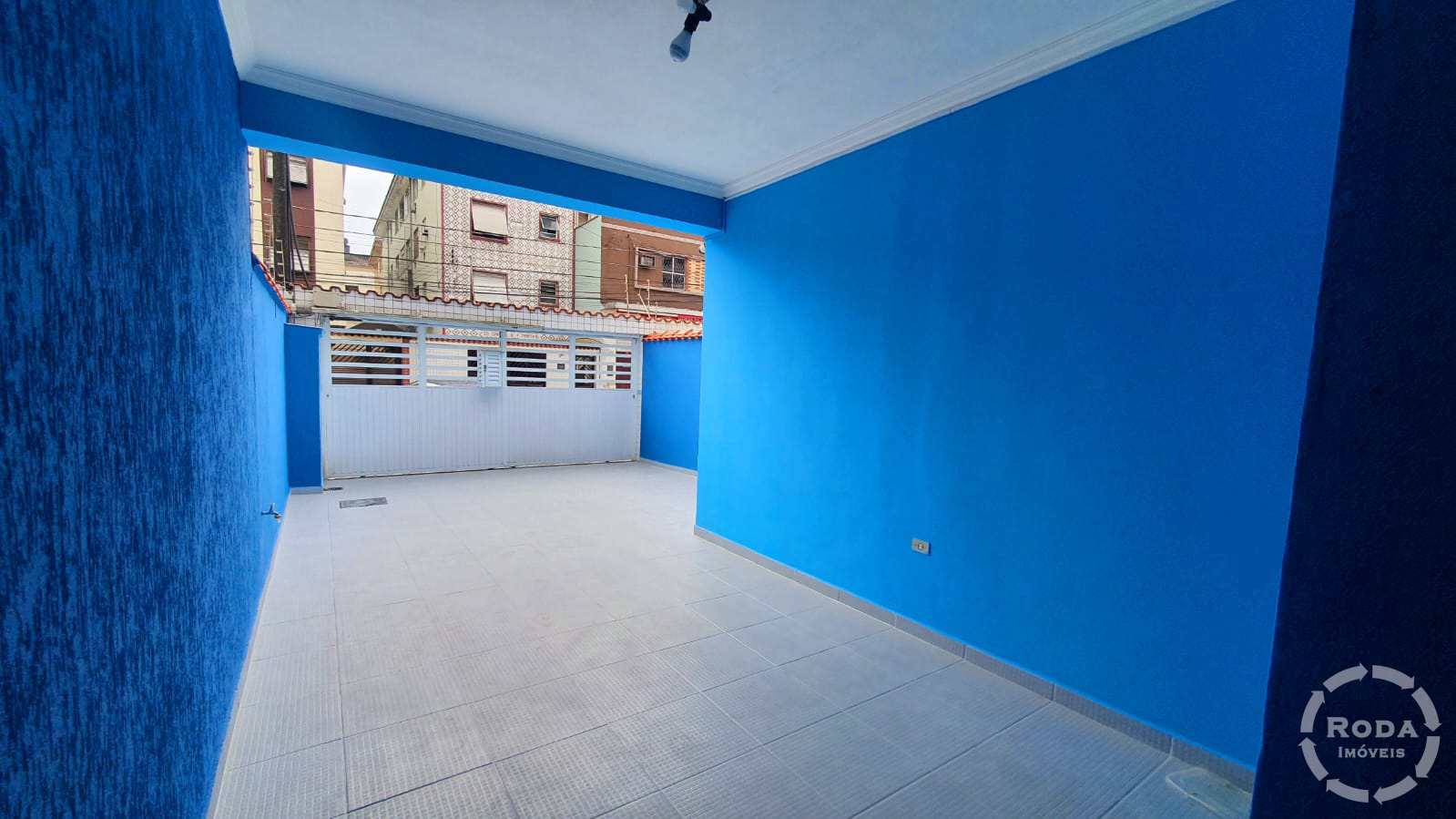 Casa à venda com 3 quartos, 171m² - Foto 2