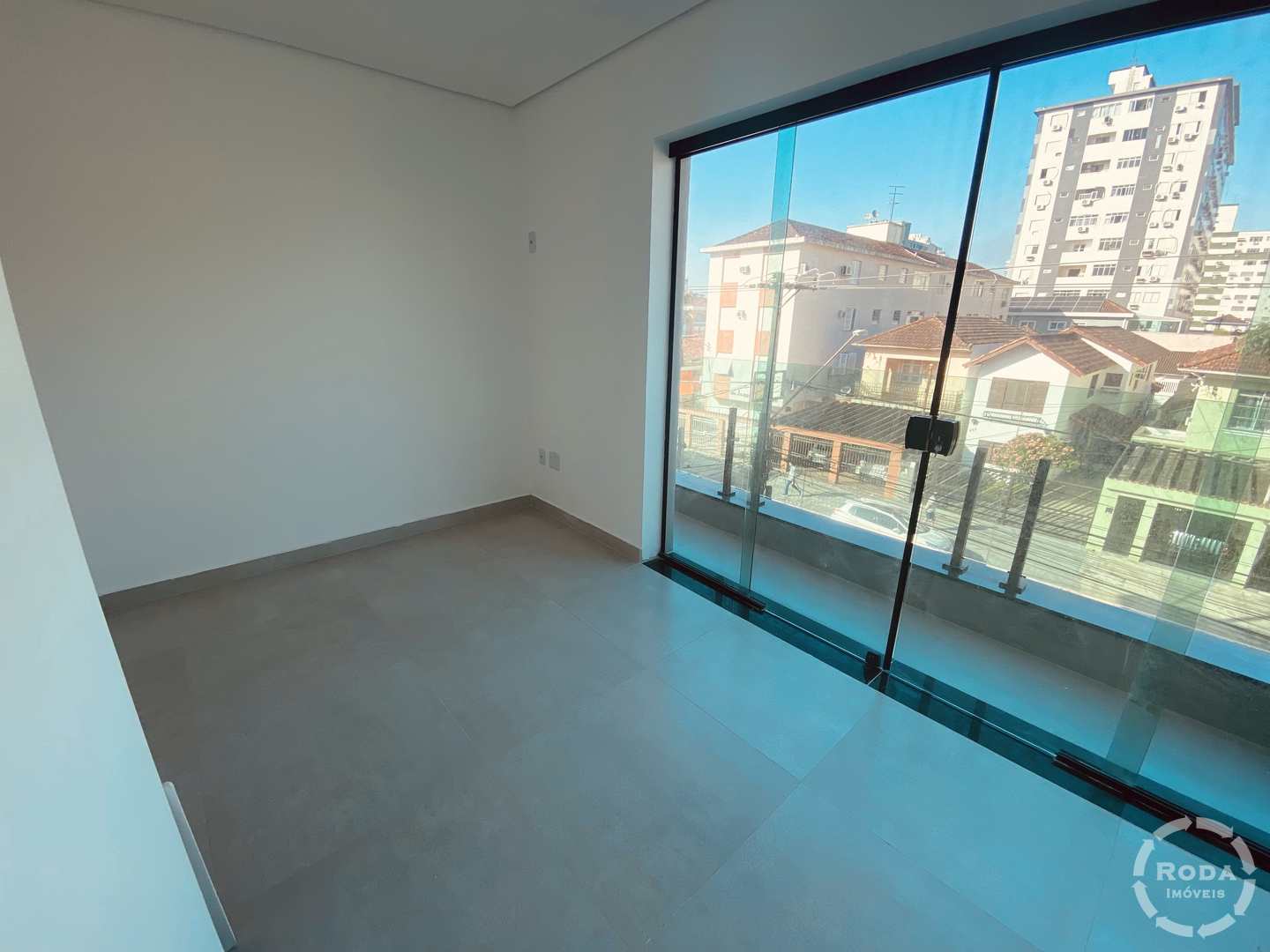 Casa de Condomínio à venda com 2 quartos, 100m² - Foto 2