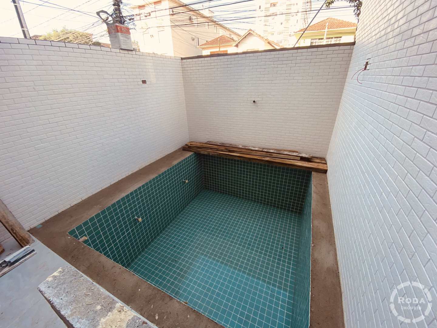 Casa de Condomínio à venda com 2 quartos, 100m² - Foto 1