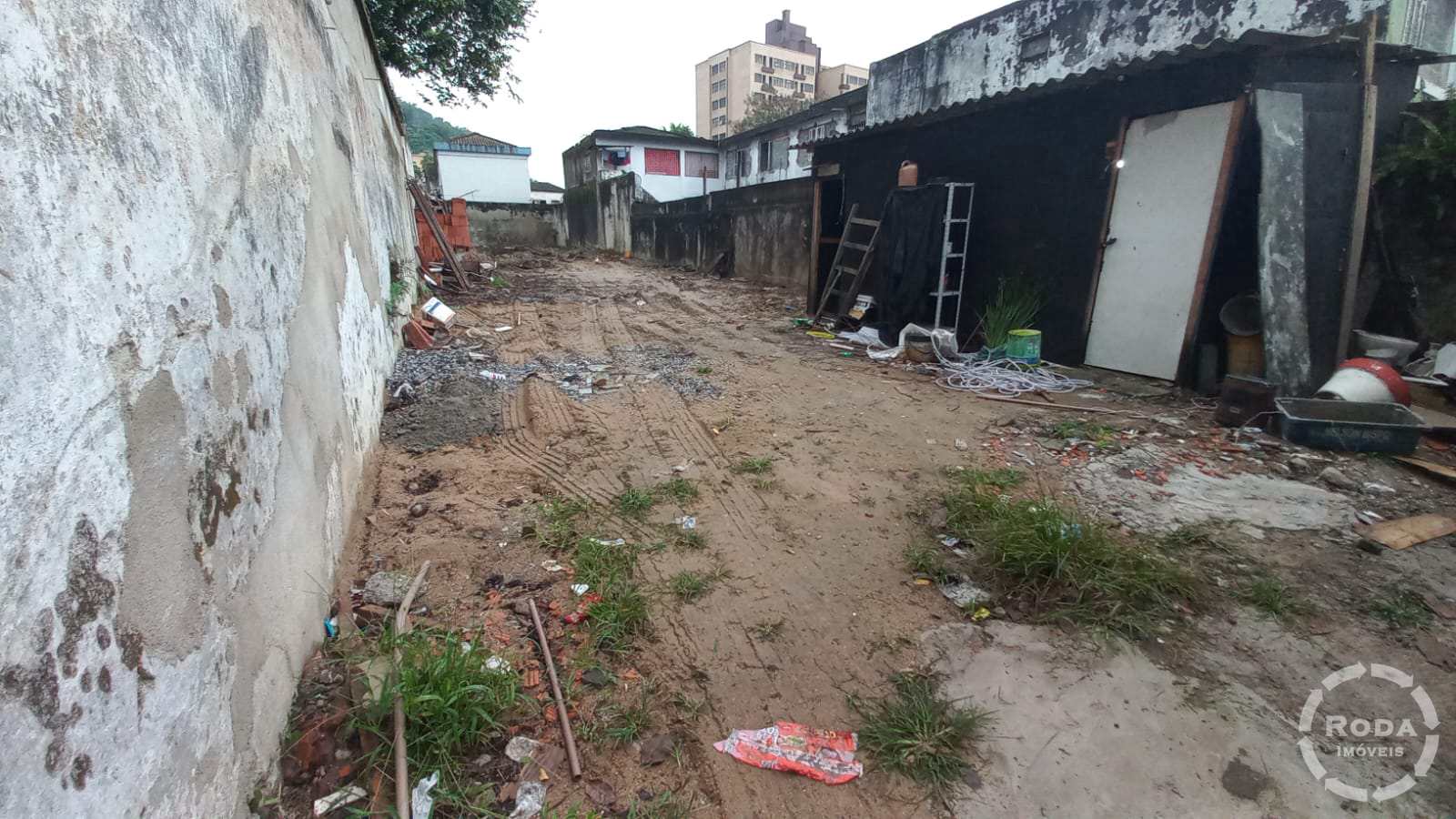 Loteamento e Condomínio para alugar, 423m² - Foto 1