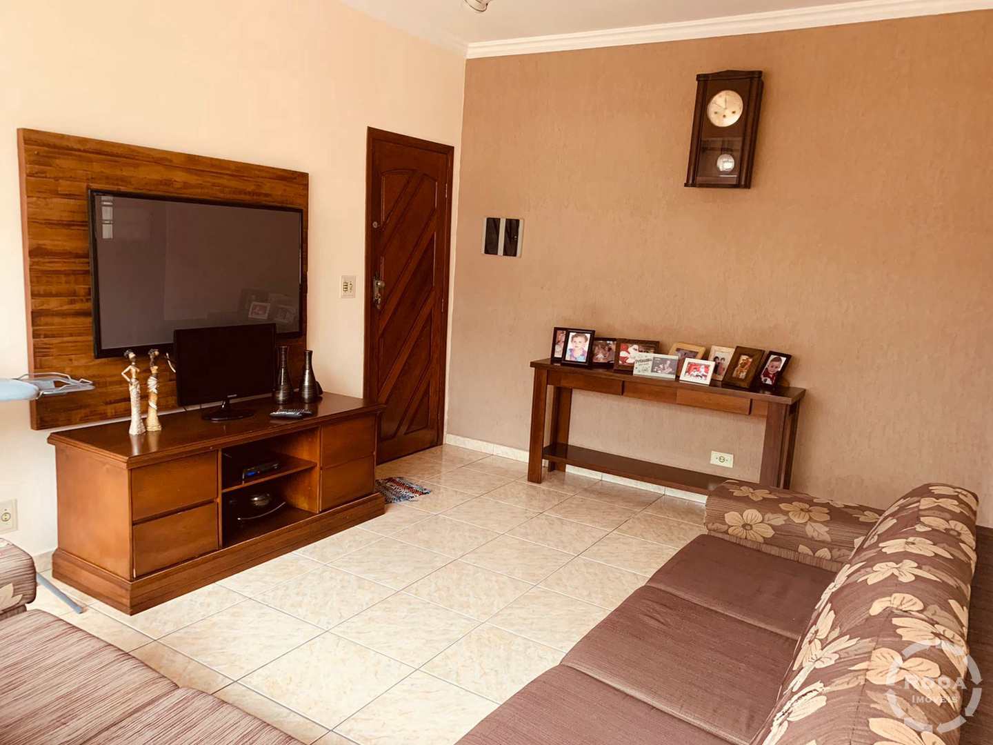 Casa à venda com 2 quartos, 100m² - Foto 8