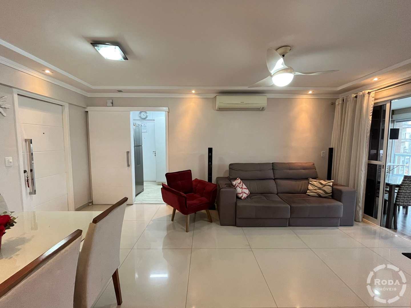 Apartamento à venda com 3 quartos, 111m² - Foto 6