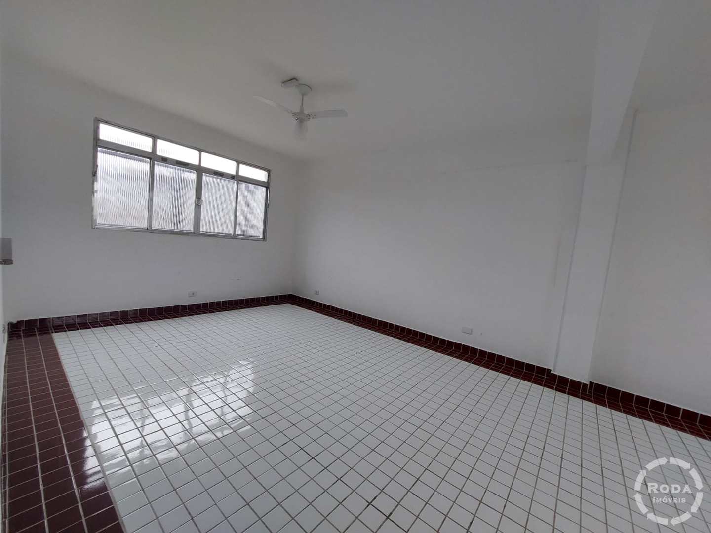 Apartamento à venda com 2 quartos, 72m² - Foto 24