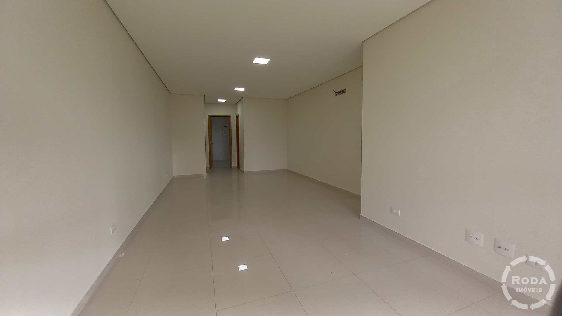 Apartamento à venda com 4 quartos, 177m² - Foto 2