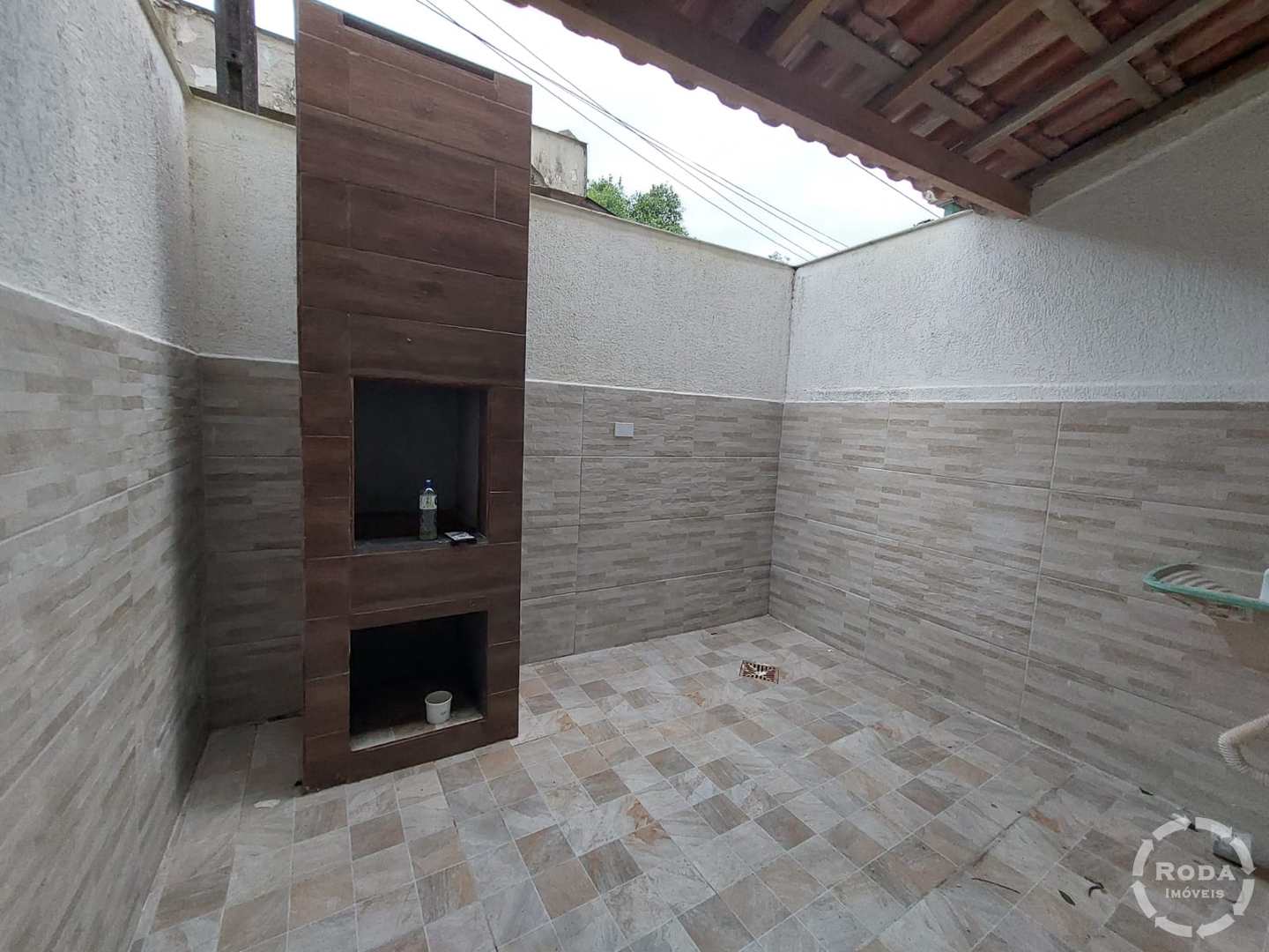 Sobrado à venda com 2 quartos, 79m² - Foto 1