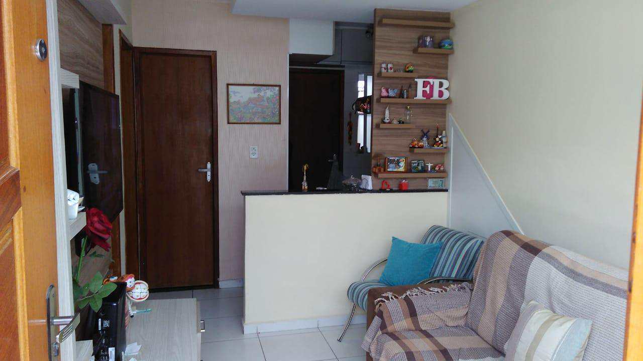 Casa de Condomínio à venda com 2 quartos, 50m² - Foto 1